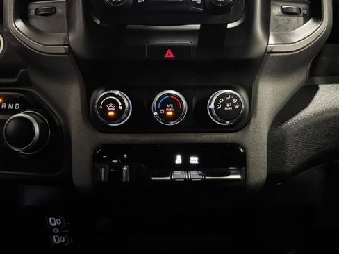 Used 2022 RAM 2500 Tradesman AWD/4WD image 25