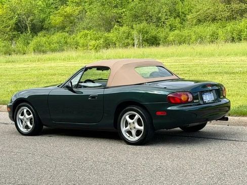 Used 1999 MAZDA MX-5 Miata RWD image 38