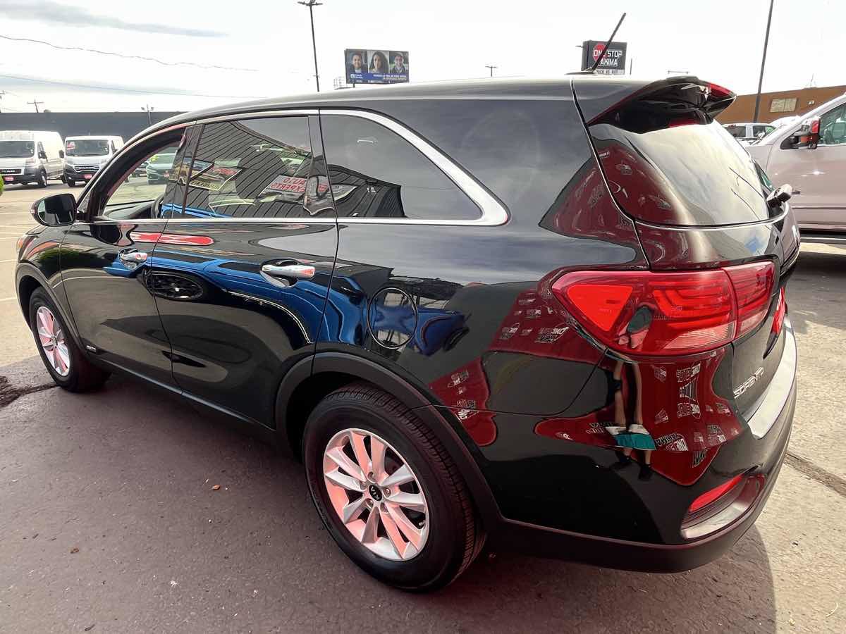 Used 2020 Kia Sorento LX AWD/4WD image 7