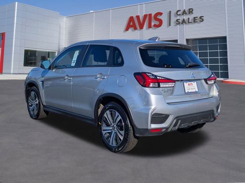 Used 2025 Mitsubishi Outlander Sport ES image 9