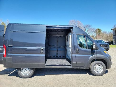 New 2026 RAM ProMaster 1500 w/ Convenience Group FWD image 11