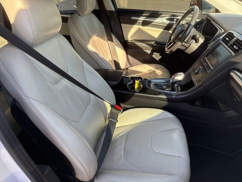 Used 2015 Ford Fusion Titanium image 27