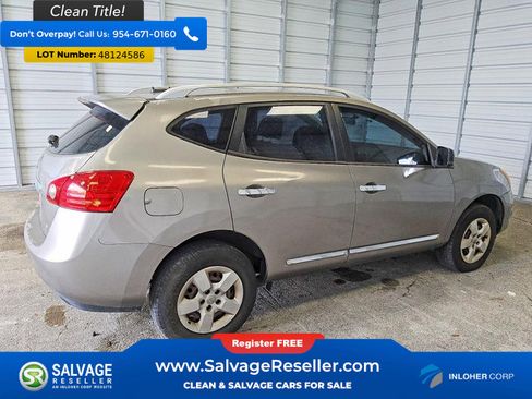 Used 2015 Nissan Rogue S w/ Convenience Package AWD/4WD image 4