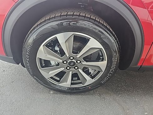 Used 2025 Ford Escape Platinum image 8