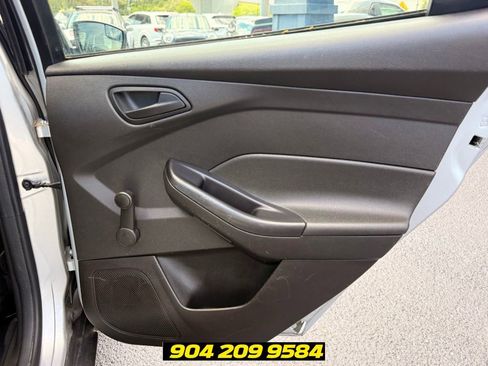 Used 2016 Ford Focus S FWD image 28