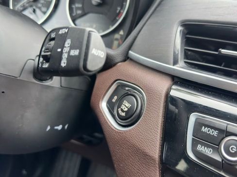 Used 2017 BMW X1 xDrive28i AWD/4WD image 19