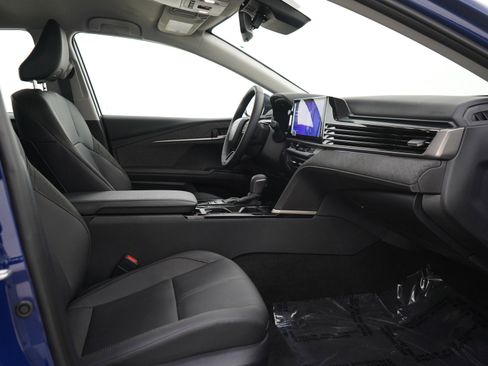 Used 2026 Toyota Camry XLE FWD image 11