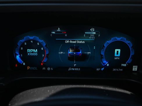 Certified 2025 Ford Bronco Sport Outer Banks w/ Outer Banks Tech Package+ AWD/4WD image 39