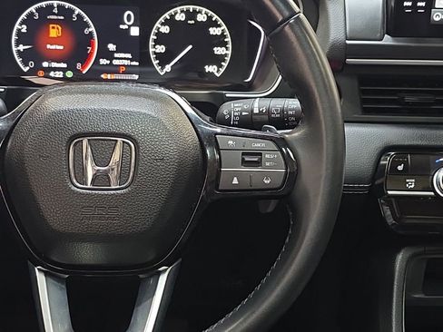 Used 2023 Honda Pilot Touring image 21