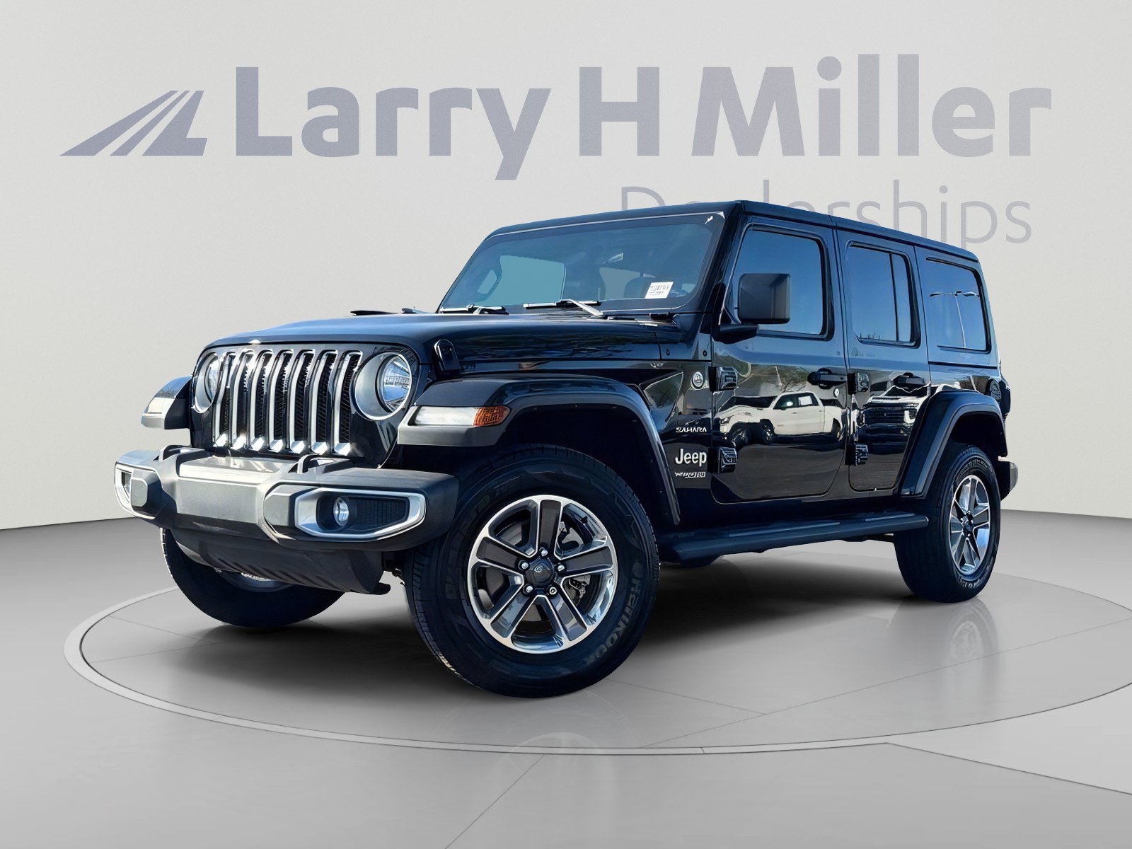 Used 2021 Jeep Wrangler Unlimited Sahara w/ Safety Group AWD/4WD image 2