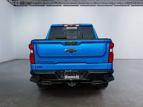 Used 2026 Chevrolet Silverado 1500 LT Trail Boss w/ Dark Appearance Package AWD/4WD image 4