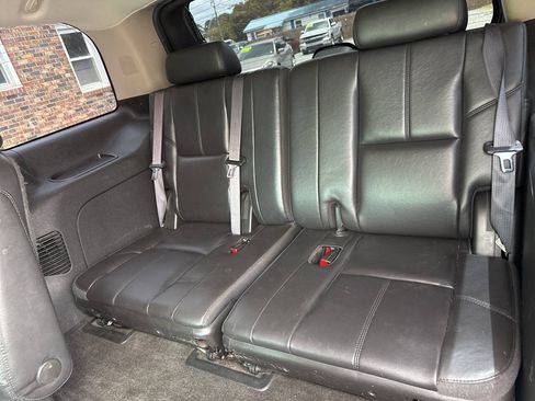 Used 2011 GMC Yukon SLT RWD image 11
