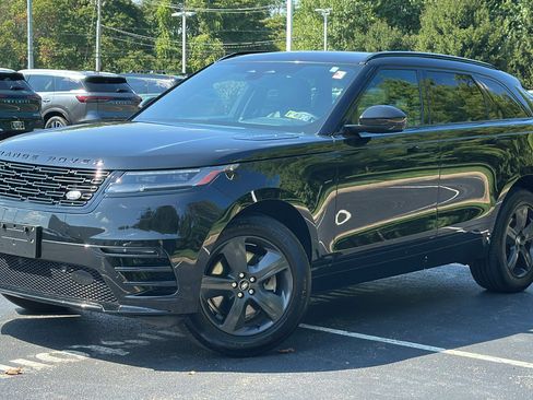 Used 2025 Land Rover Range Rover Velar Dynamic SE image 1
