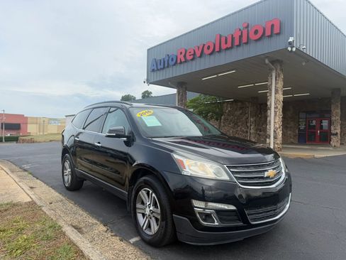 Used 2016 Chevrolet Traverse LT FWD image 1