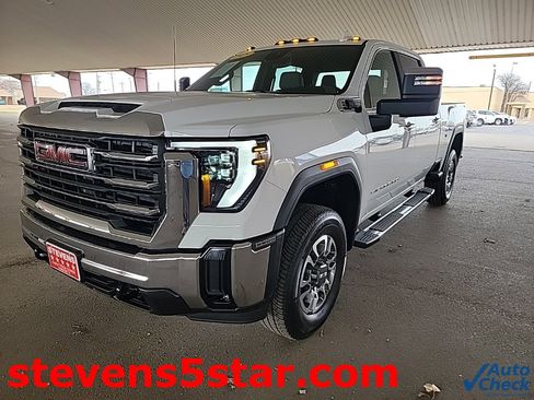 Used 2025 GMC Sierra 2500 SLT w/ SLT Convenience Package image 3