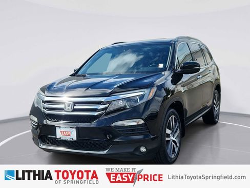 Used 2018 Honda Pilot Touring image 1