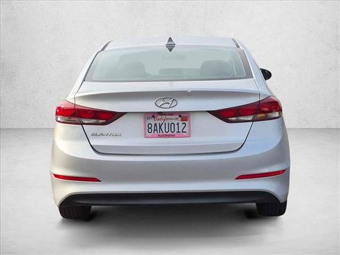 Used 2018 Hyundai Elantra SEL FWD image 7