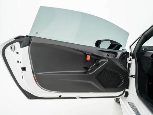 Used 2022 Lamborghini Huracan STO image 11