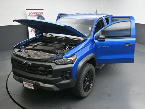 Used 2023 Chevrolet Colorado Trail Boss w/ LPO, Skid Plate Package AWD/4WD image 26
