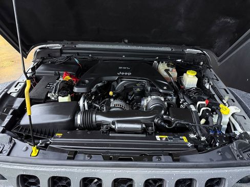 Used 2021 Jeep Gladiator Rubicon image 26