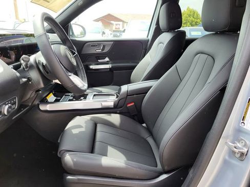 Certified 2025 Mercedes-Benz GLB 250 4MATIC image 4