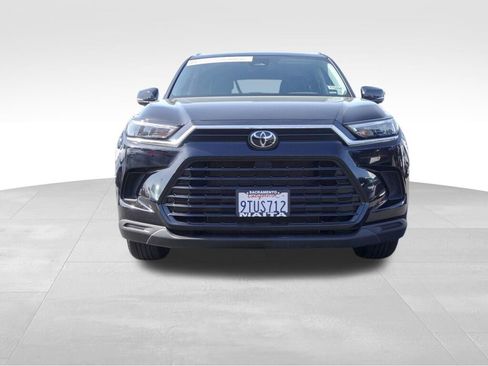 Certified 2025 Toyota Grand Highlander XLE image 11