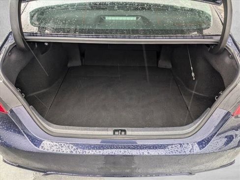 Used 2021 Toyota Camry SE image 6