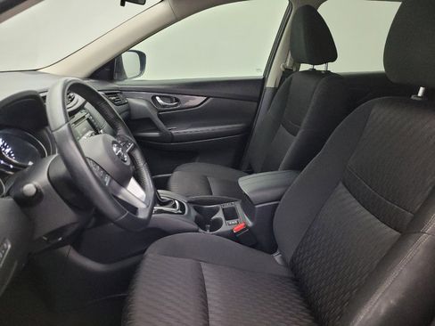 Used 2020 Nissan Rogue SV image 17
