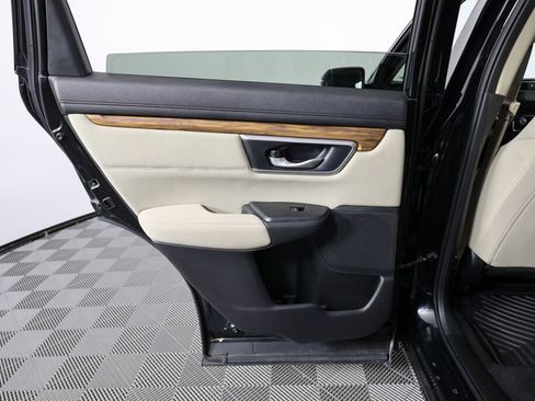 Used 2018 Honda CR-V EX image 16