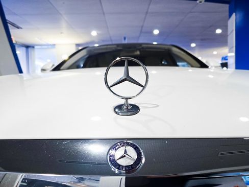 Used 2015 Mercedes-Benz S 550 4MATIC Sedan image 12