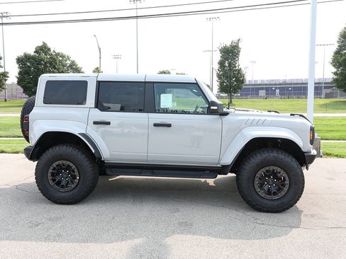 New 2026 Ford Bronco Raptor w/ Interior Carbon Fiber Pack AWD/4WD image 8
