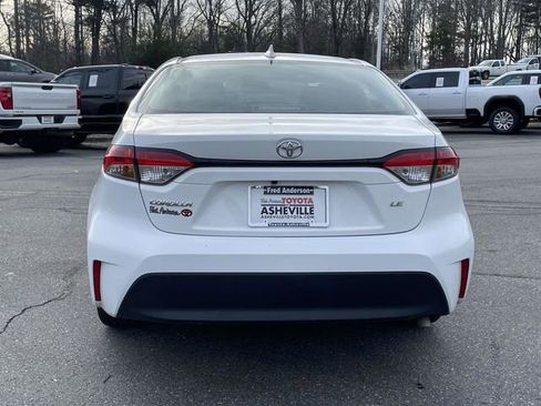 Used 2024 Toyota Corolla LE image 4