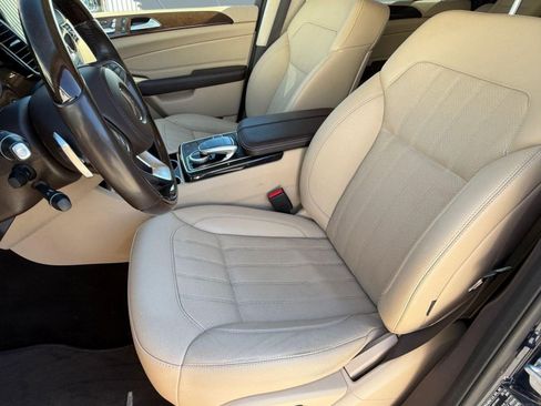 Used 2017 Mercedes-Benz GLS 450 4MATIC image 5