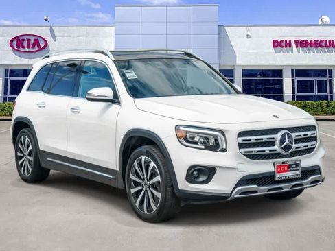 Used 2022 Mercedes-Benz GLB 250 image 3