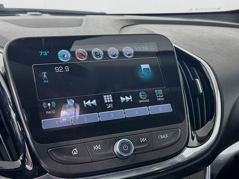 Used 2018 Chevrolet Volt Premier w/ Driver Confidence Package FWD image 21