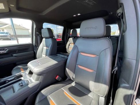 Used 2024 GMC Sierra 2500 AT4 w/ Technology Package AWD/4WD image 17