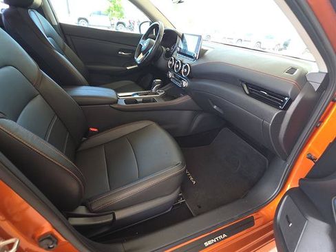 Used 2021 Nissan Sentra SR w/ SR Premium Package FWD image 14