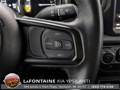 Used 2023 Jeep Wrangler Unlimited w/ Cold Weather Group image 18