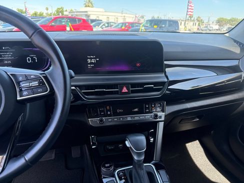 Used 2025 Kia Seltos S FWD image 17