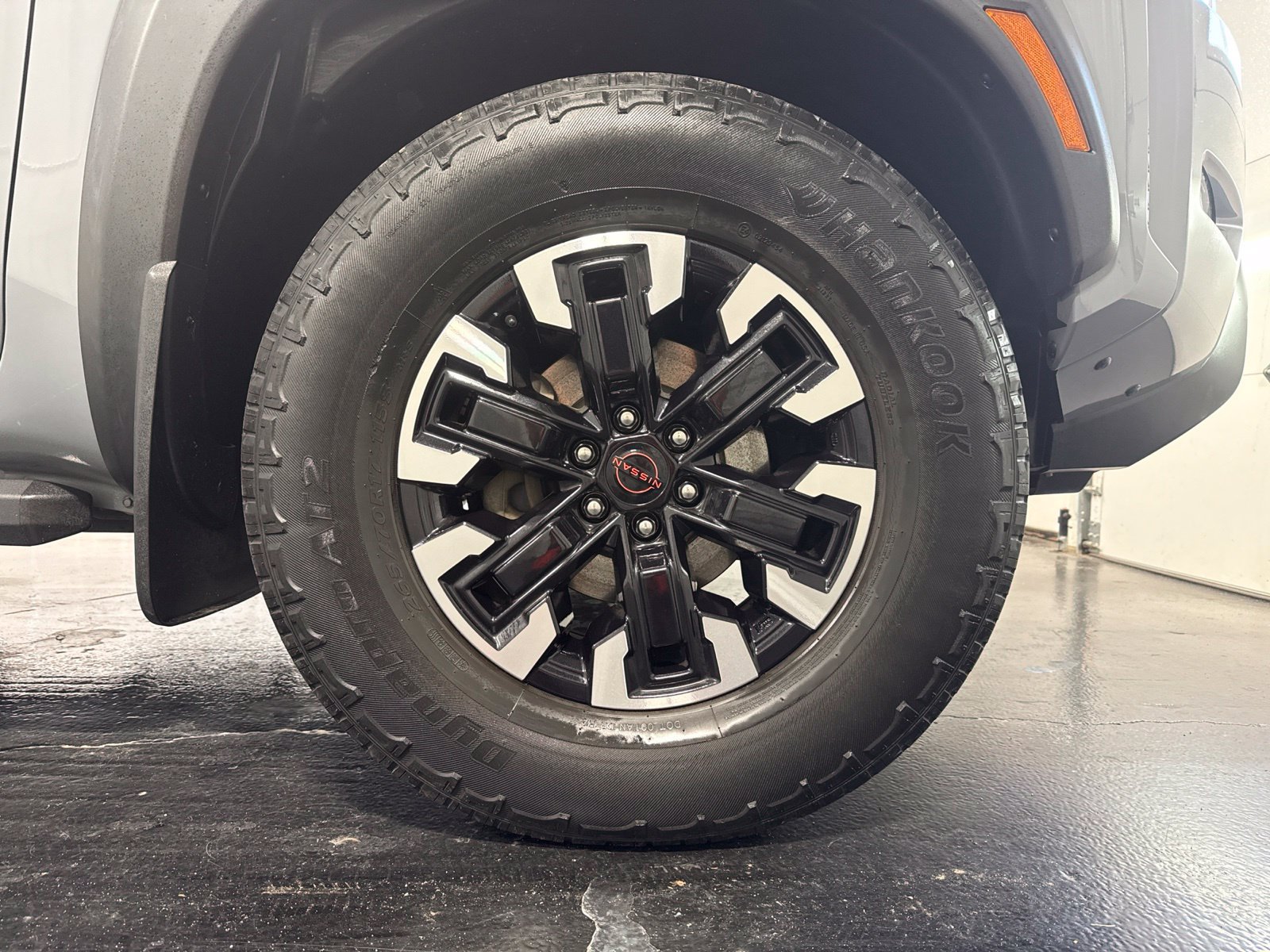 Used 2022 Nissan Frontier PRO-4X w/ Off-Road Protection Package AWD/4WD image 11