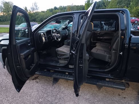 Used 2018 GMC Sierra 1500 SLE w/ SLE Value Package AWD/4WD image 8