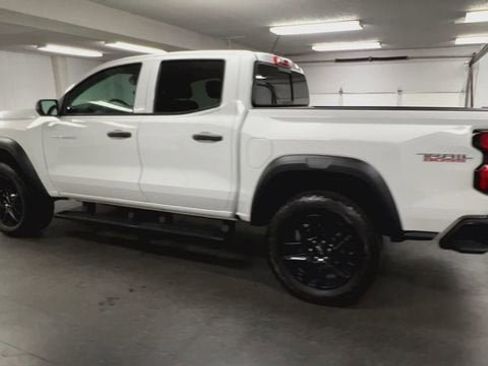 Used 2025 Chevrolet Colorado Trail Boss AWD/4WD image 6