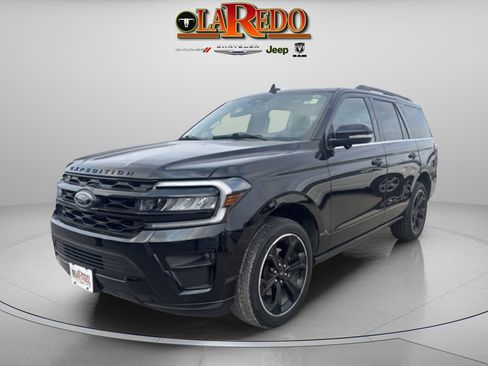 Used 2023 Ford Expedition Limited image 4