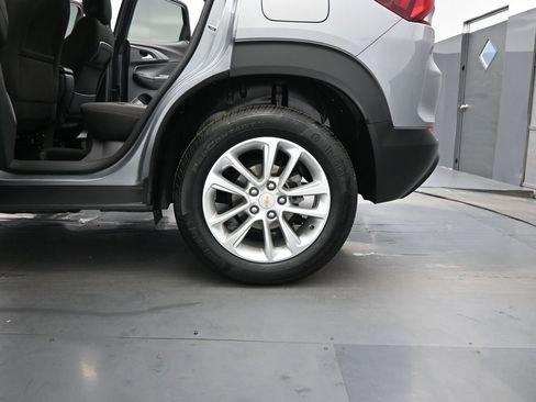 Used 2024 Chevrolet TrailBlazer LS image 21