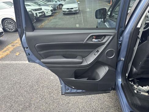 Used 2018 Subaru Forester 2.5i Touring w/ 50th Anniversary Edition image 6