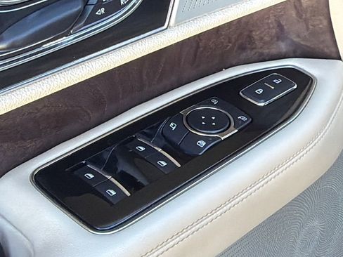 Used 2020 Lincoln Navigator Reserve w/ Luxury Package image 25