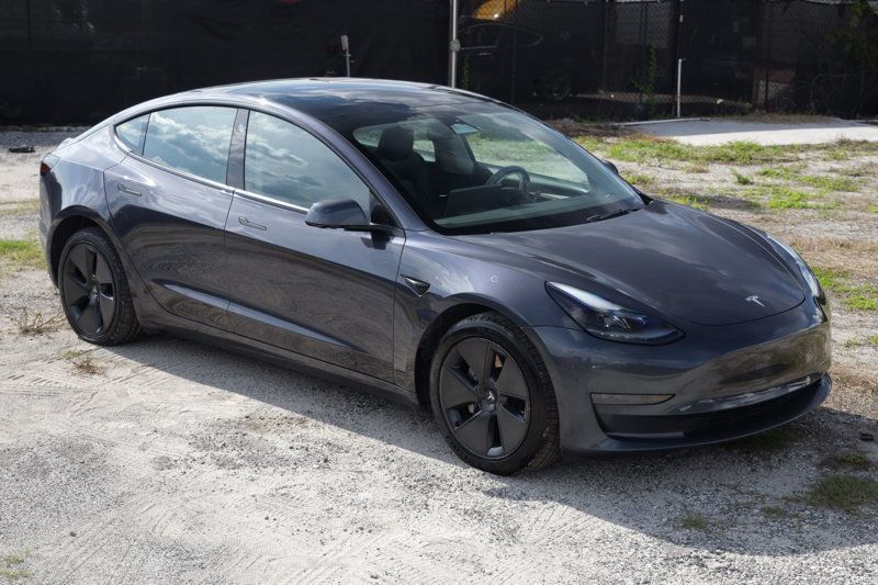 Used 2023 Tesla Model 3 Standard Range RWD image 12