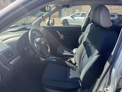 Used 2014 Subaru Forester 2.5i Premium w/ Popular Package #2 AWD/4WD image 9