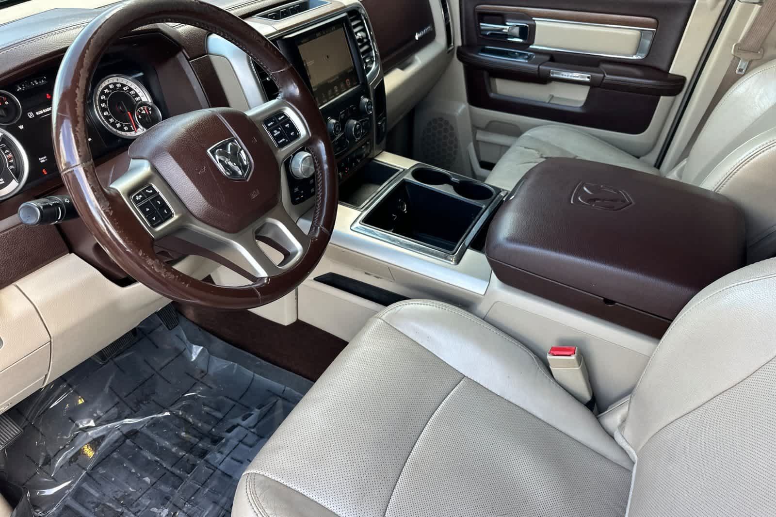 Used 2014 RAM 1500 Laramie w/ Convenience Group AWD/4WD image 11