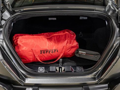 Used 2024 Ferrari Roma image 36